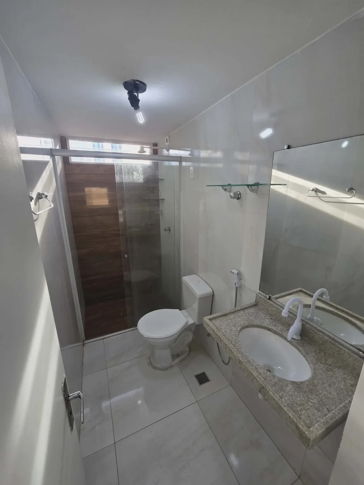 Apartamento em Manaíra com 3 Quartos sendo 1 Suíte + DCE , Elevador e Piscina