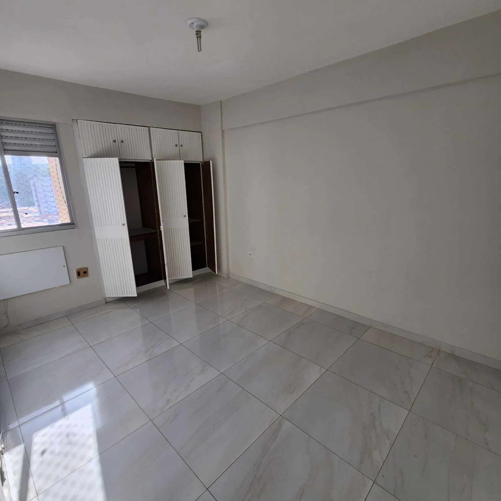 Apartamento em Manaíra com 3 Quartos sendo 1 Suíte + DCE , Elevador e Piscina