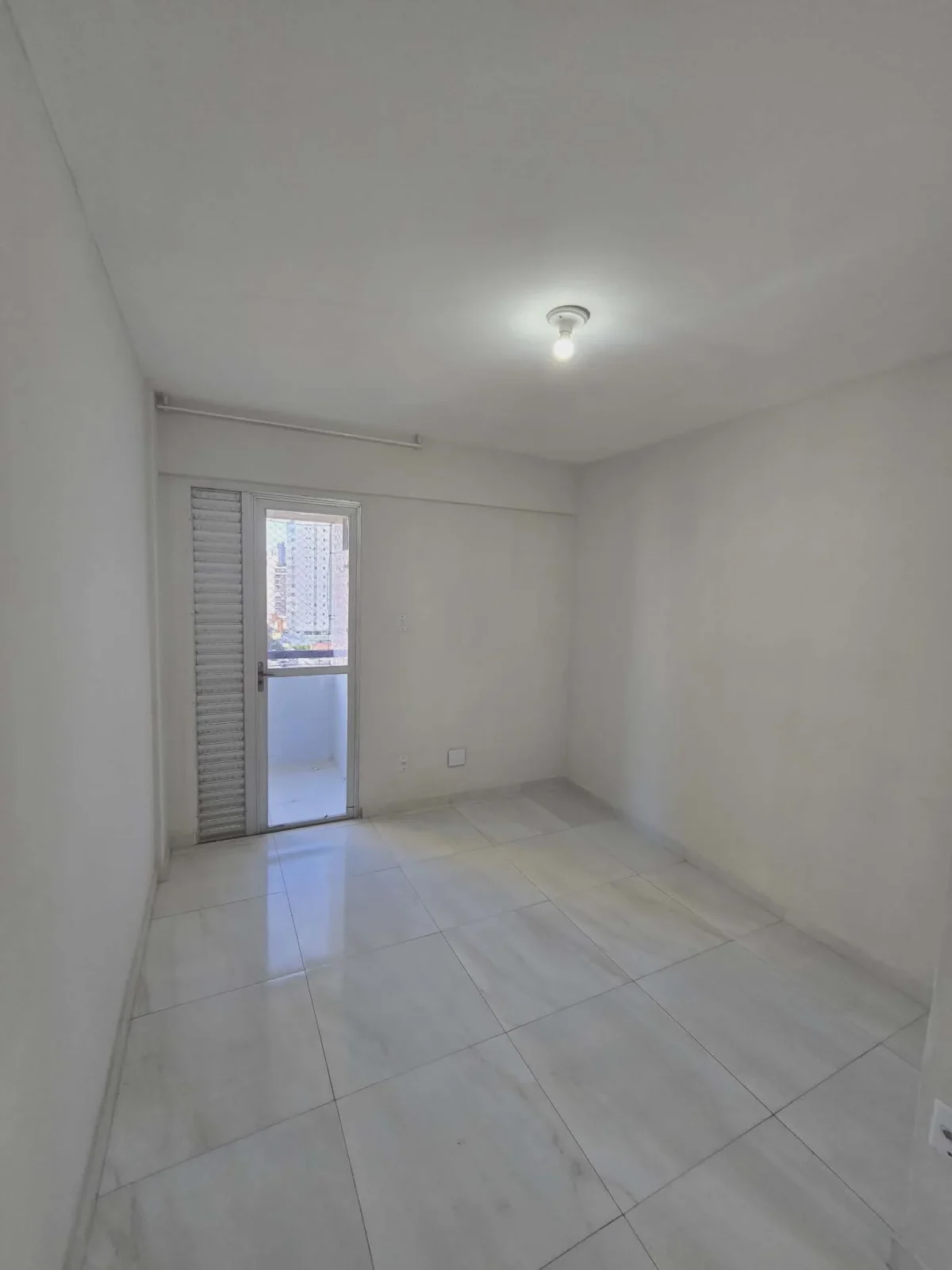 Apartamento em Manaíra com 3 Quartos sendo 1 Suíte + DCE , Elevador e Piscina