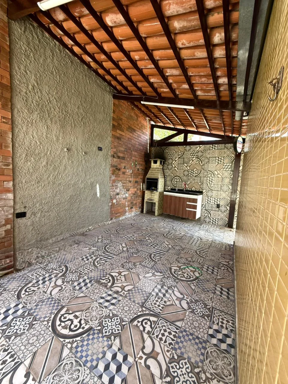 Apartamento Térreo com Área nos Bancários com 3 Quartos sendo 2 Suítes com Piscina, 101m²