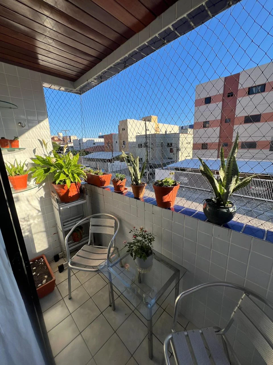 Apartamento no Jardim Cidade Universitária com 3 Quartos sendo 1 Suíte, 2 Vagas, 75m²