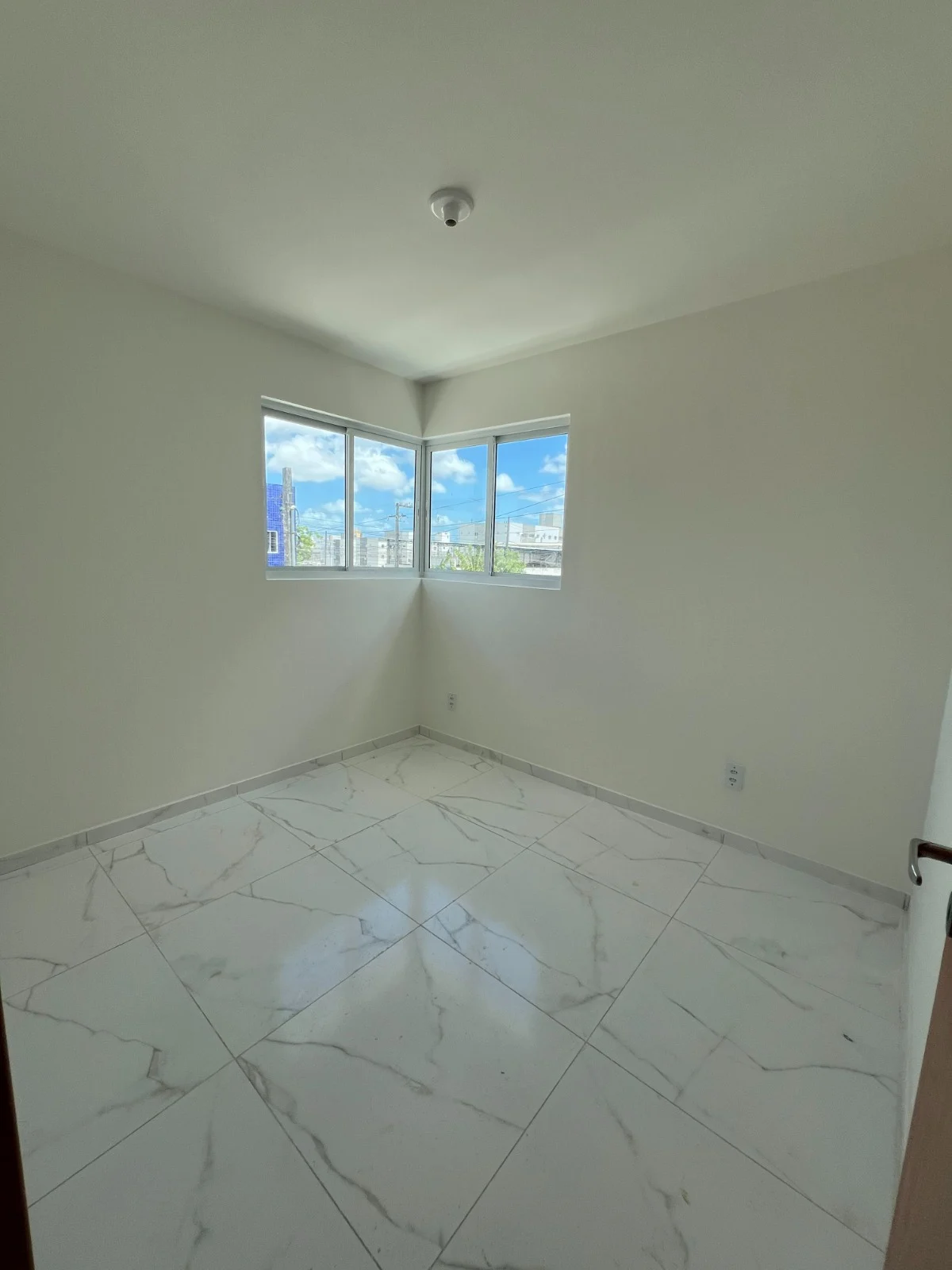 Apartamento no Novo Geisel com 2 Quartos sendo 1 Suíte