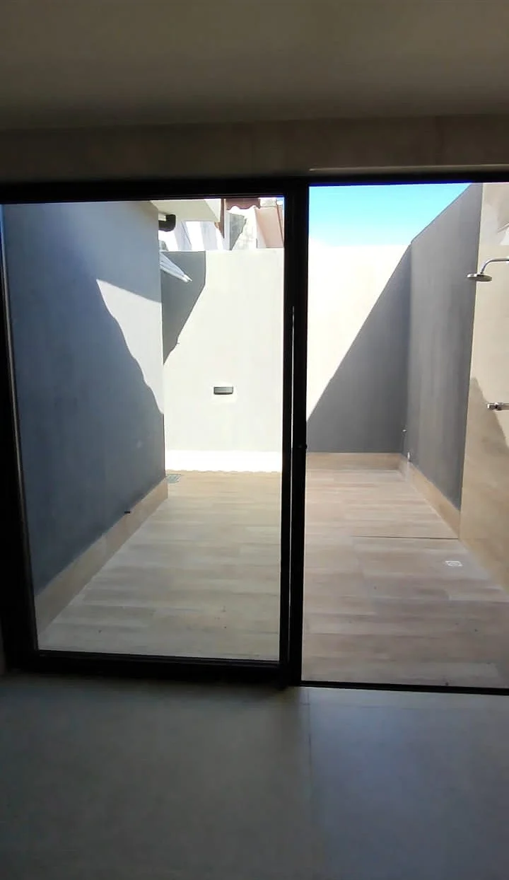 Casa no Jardim Cidade Universitária com 3 Quartos sendo 1 Suíte