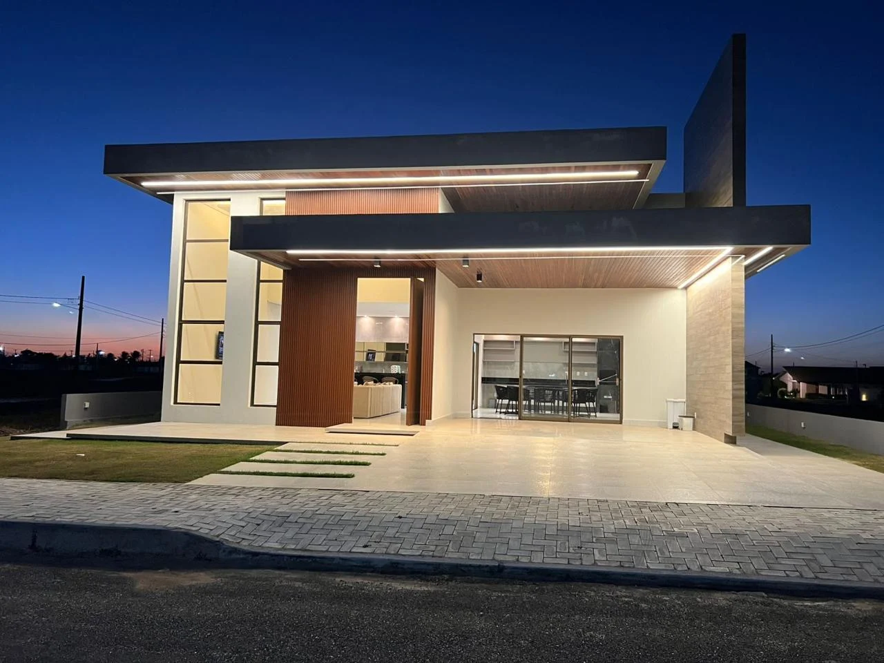 Excelente Casa em Bananeira em Condomínio Fechado com 4 Suítes, Lazer