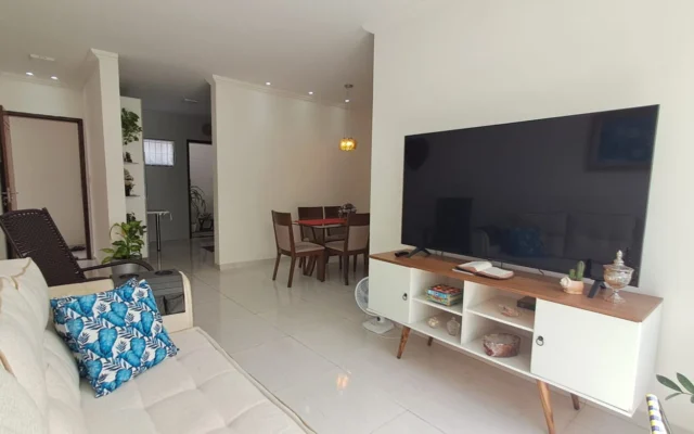 Apartamento no Jardim Cidade Universitária com 3 Quartos sendo 1 Suíte, Térreo com Área 135m²