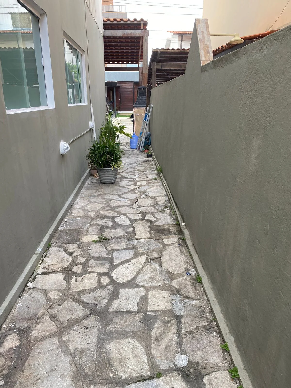 Casa em Condomínio no Jardim Cidade Universitária com 3 Quartos sendo 1 Suíte, Lazer