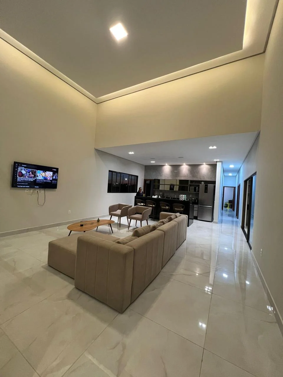 Excelente Casa em Bananeira em Condomínio Fechado com 4 Suítes, Lazer