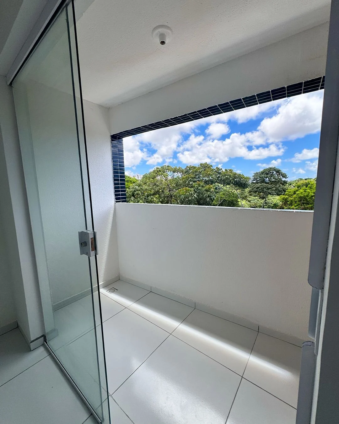 Apartamento no José Américo com 2 Quartos sendo 1 Suíte, Piscina