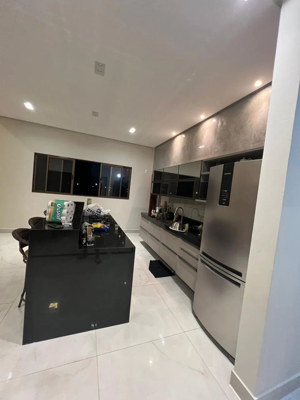 Excelente Casa em Bananeira em Condomínio Fechado com 4 Suítes, Lazer
