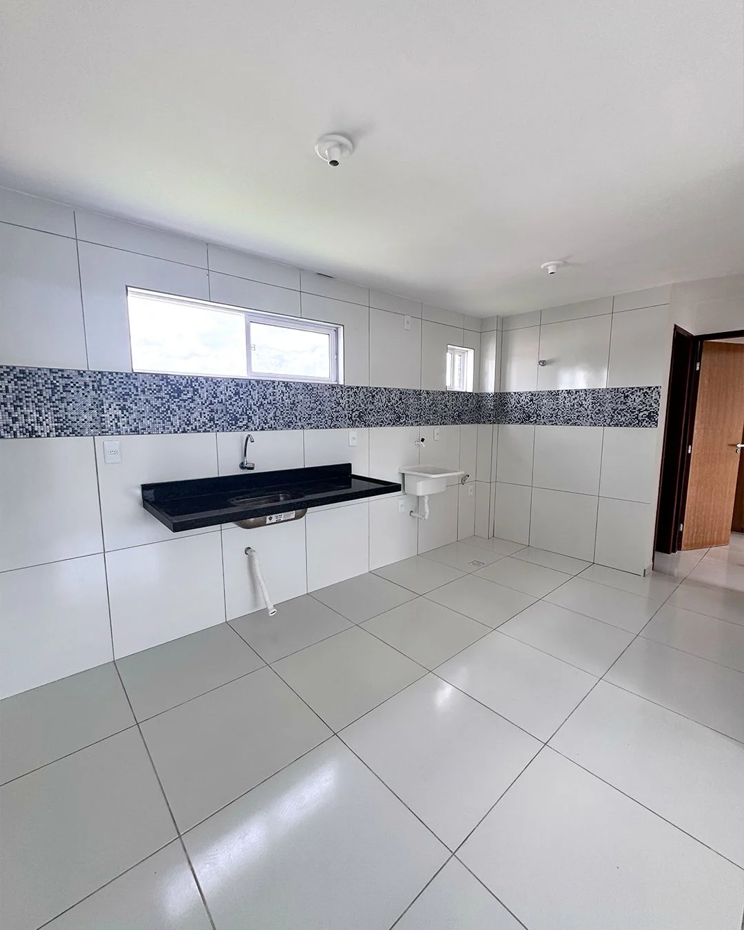 Apartamento no José Américo com 2 Quartos sendo 1 Suíte, Piscina
