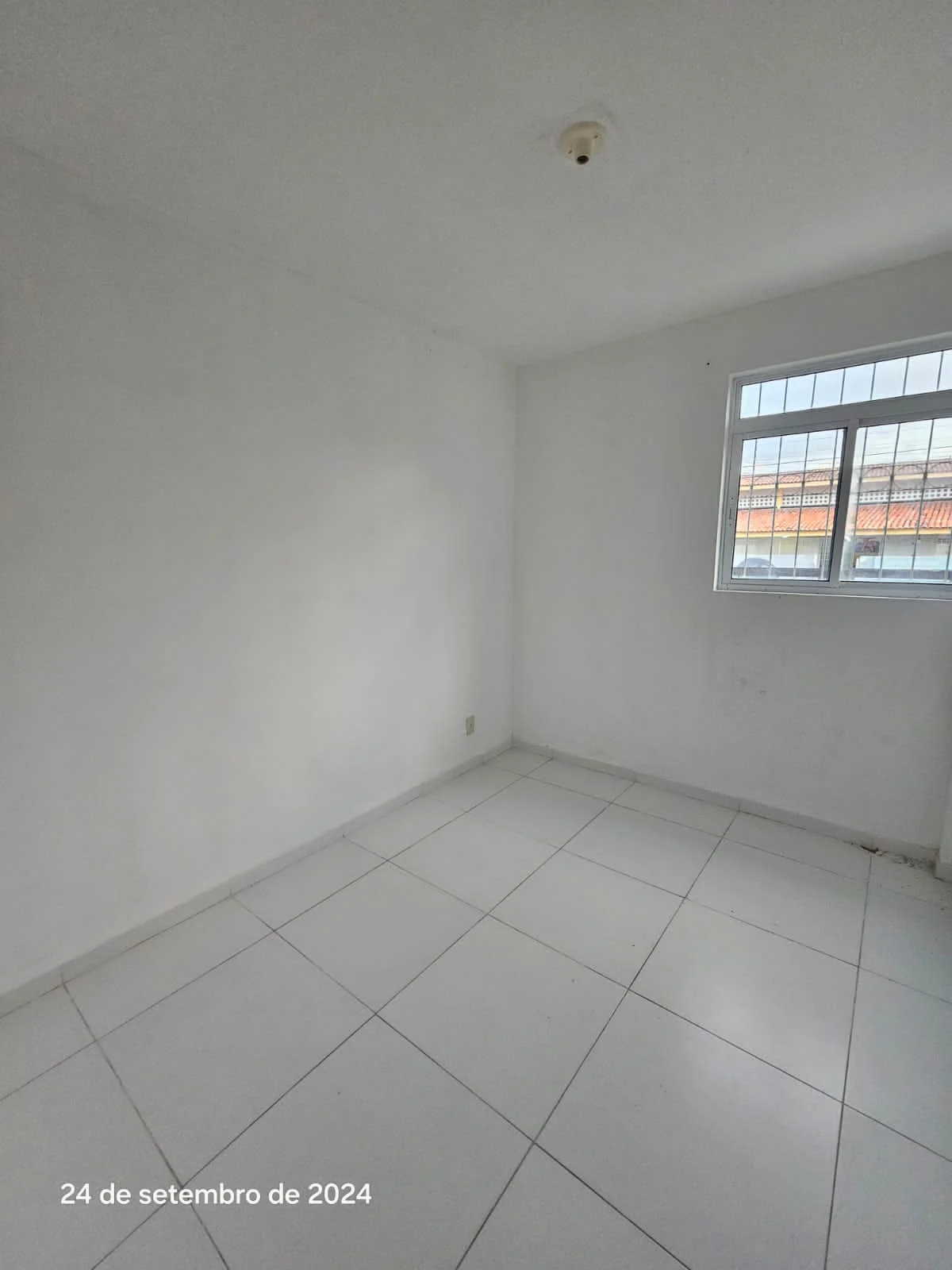 Apartamento Térreo no Jardim Cidade Universitária com 3 Quartos sendo 1 Suíte