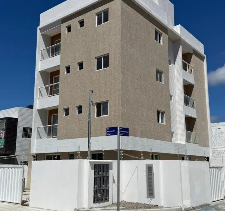 Apartamento no Cidade Verde/Mangabeira com 2 Quartos, Piscina