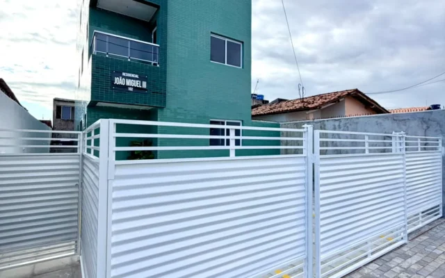 Apartamento em Mangabeira com 2 Quartos sendo 1 Suíte