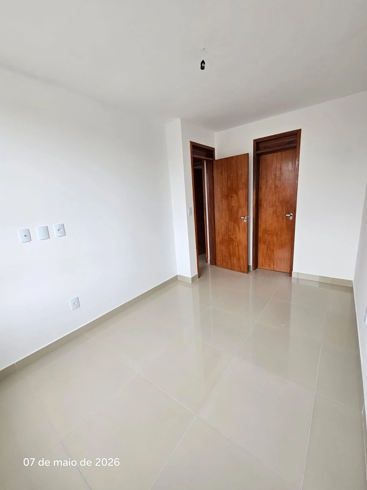 Apartamento Novo com 2 Quartos sendo 1 Suíte nos Bancários, Elevador e Piscina