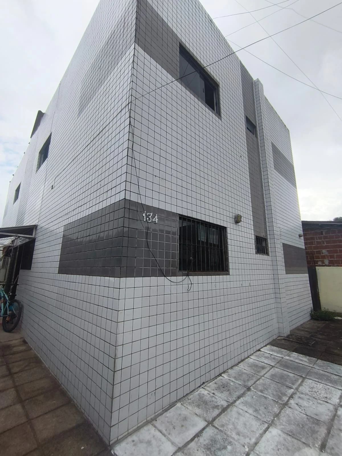 Apartamento Térreo com Área no Colinas do Sul/Gramame 2 Quartos