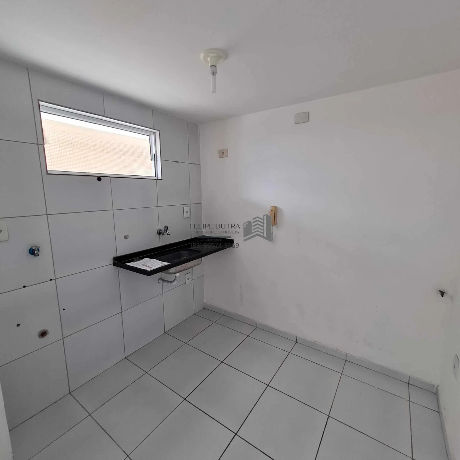 Apartamento no Miramar com 2 Quartos sendo 1 Suíte, Elevador e Piscina, Próximo a Epitácio