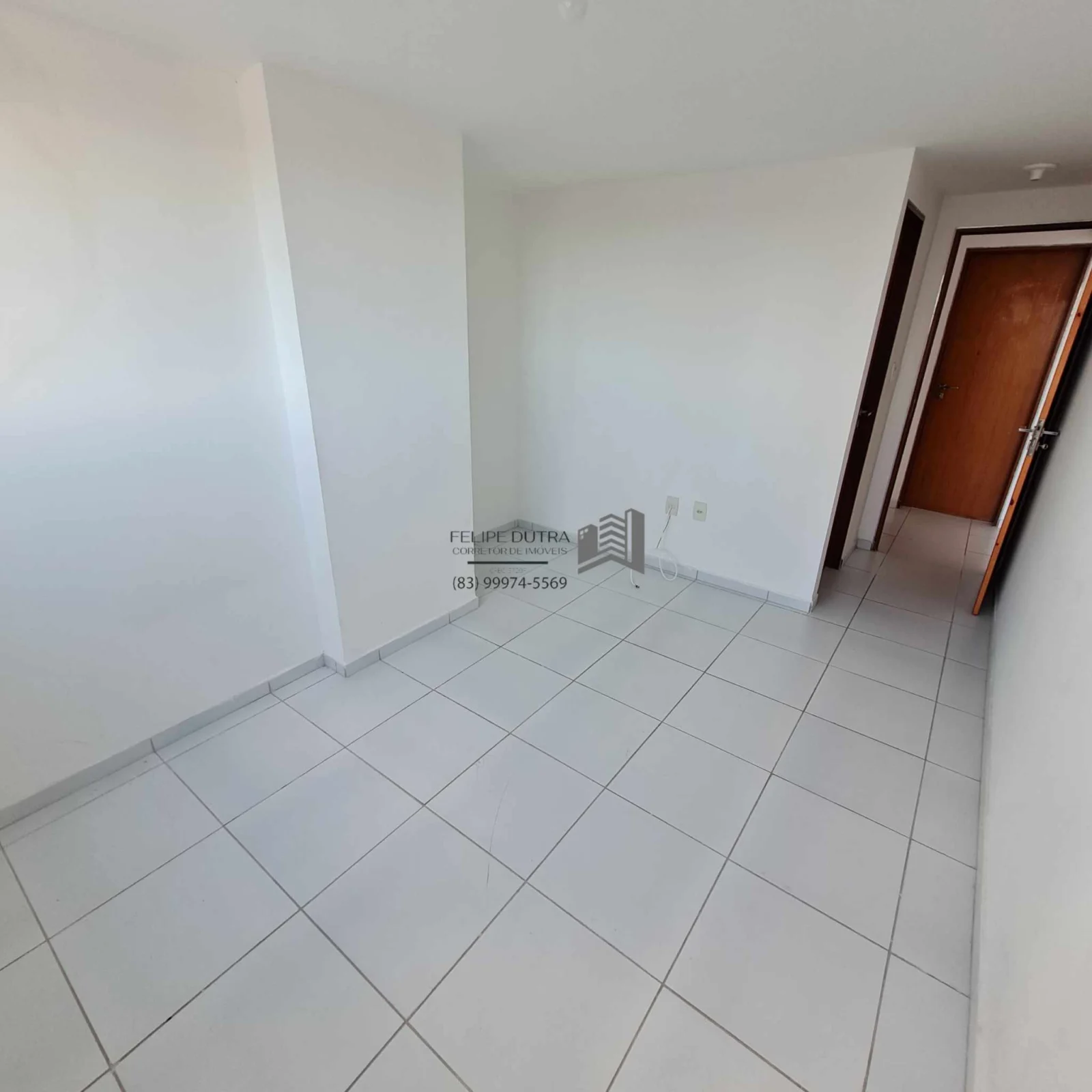 Apartamento no Miramar com 2 Quartos sendo 1 Suíte, Elevador e Piscina, Próximo a Epitácio