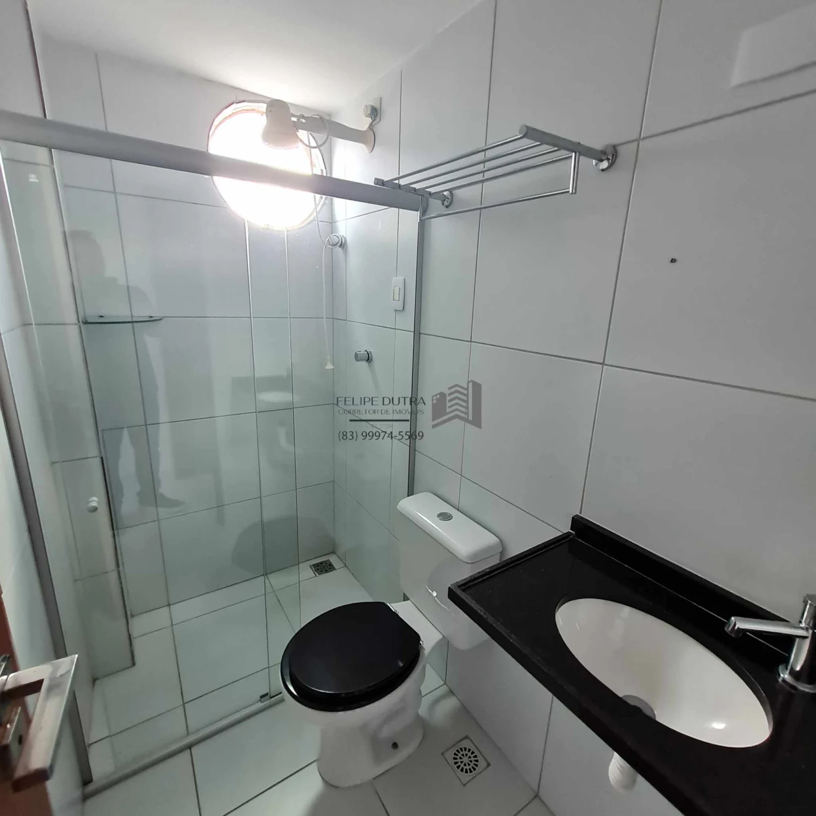 Apartamento no Miramar com 2 Quartos sendo 1 Suíte, Elevador e Piscina, Próximo a Epitácio
