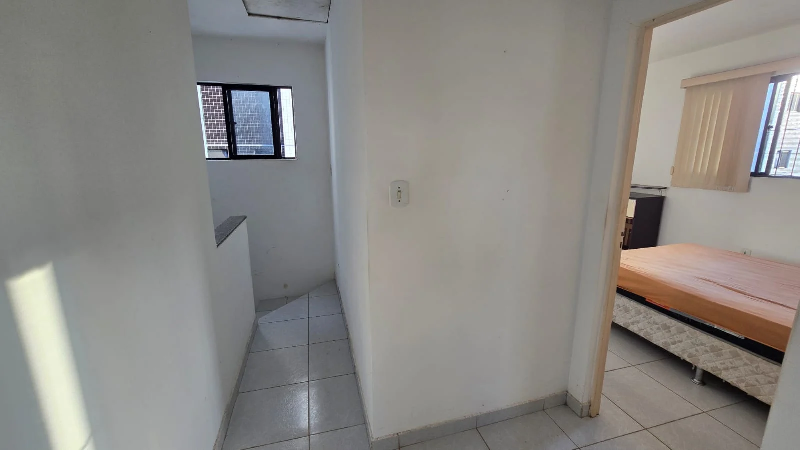 Casa Duplex no José Américo com 3 Quartos sendo 1 Suíte