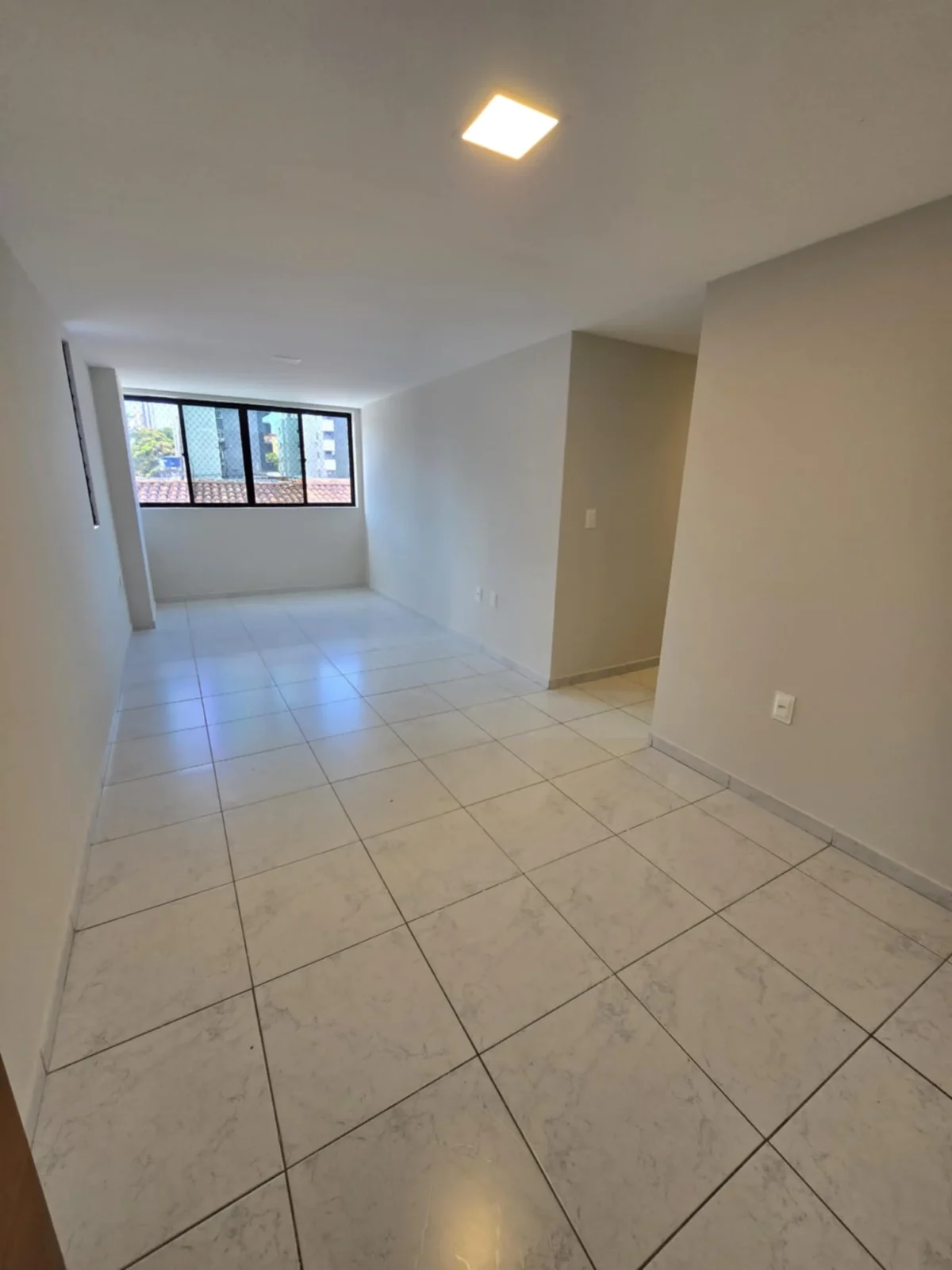 ALUGO Apartamento no Expedicionários com 2 Quartos, Elevador e Portaria R$ 2.470,00*
