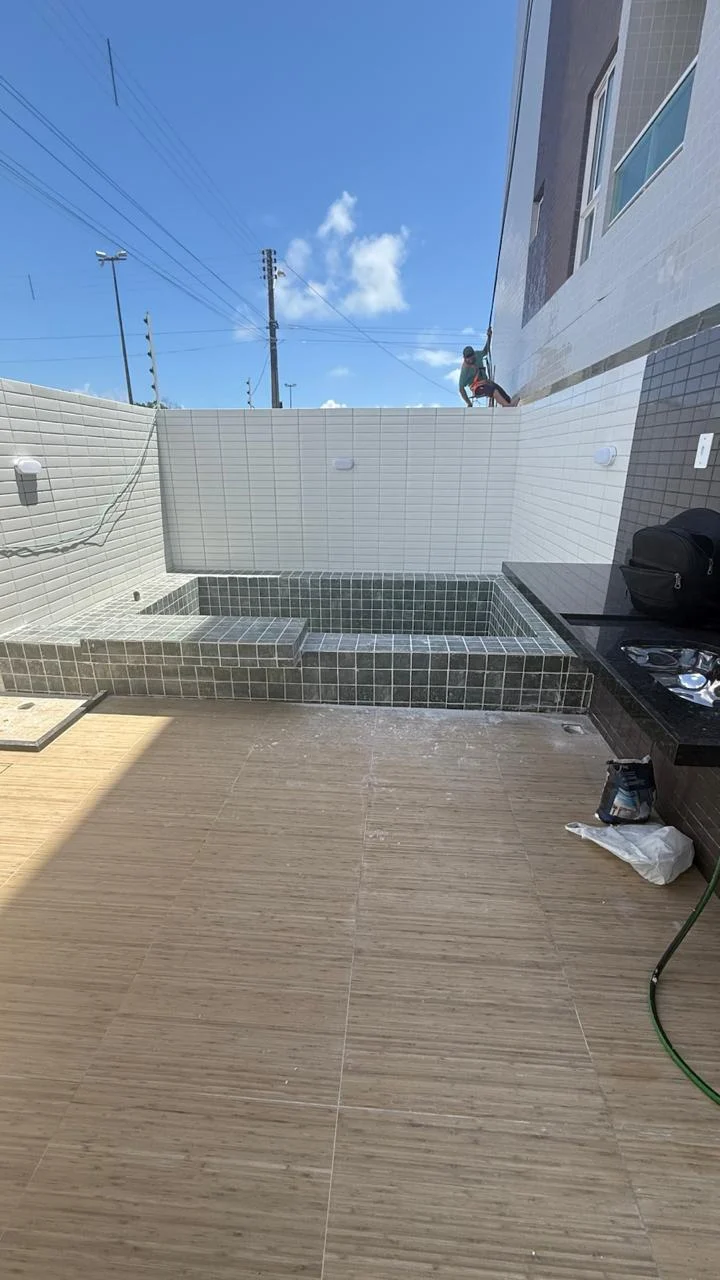 Apartamento no Cidade Verde/Mangabeira com 2 Quartos, Piscina