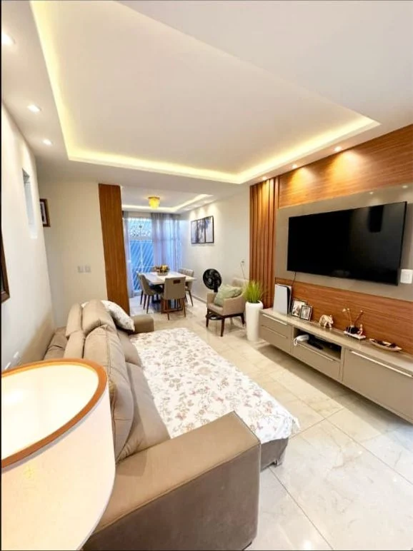 Apartamento Térreo com Área nos Jardim Cidade Universitária/Bancários com 3 Quartos sendo 2 Suítes com Piscina