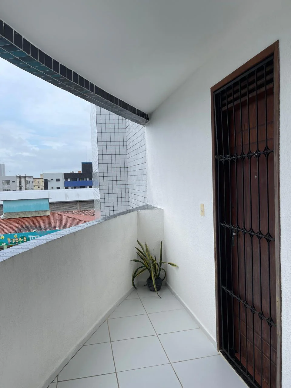 Apartamento no Jardim Cidade Universitária com 3 Quartos sendo 1 Suíte, 80m²