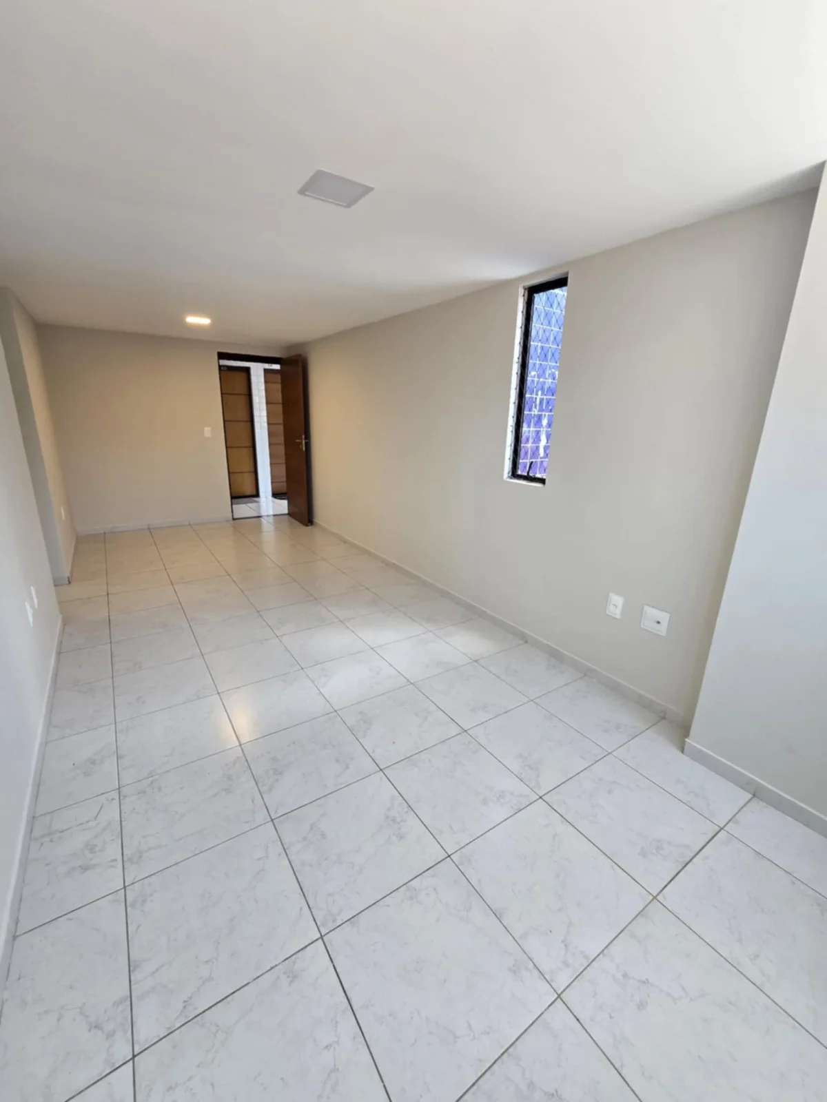 ALUGO Apartamento no Expedicionários com 2 Quartos, Elevador e Portaria R$ 2.470,00*