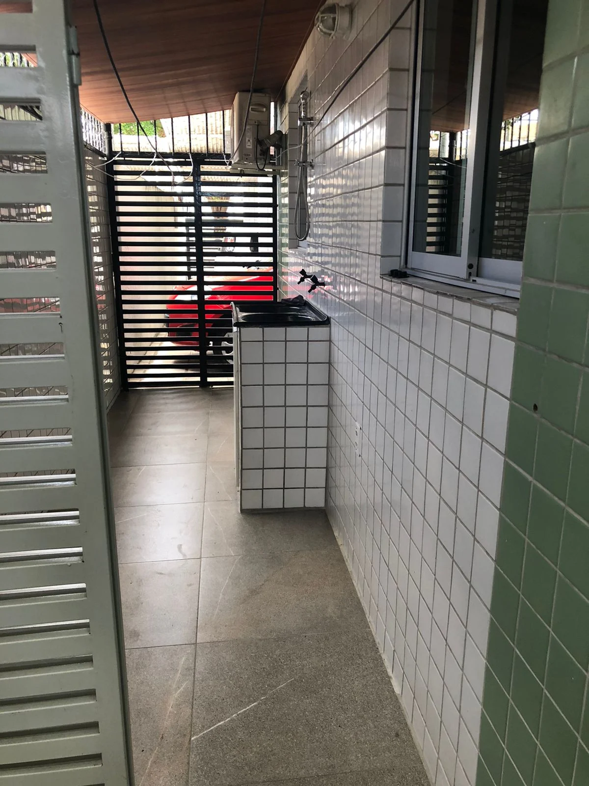 Apartamento Térreo com Área nos Bancários com 2 Quartos sendo 1 Suíte com Espaço Gourmet