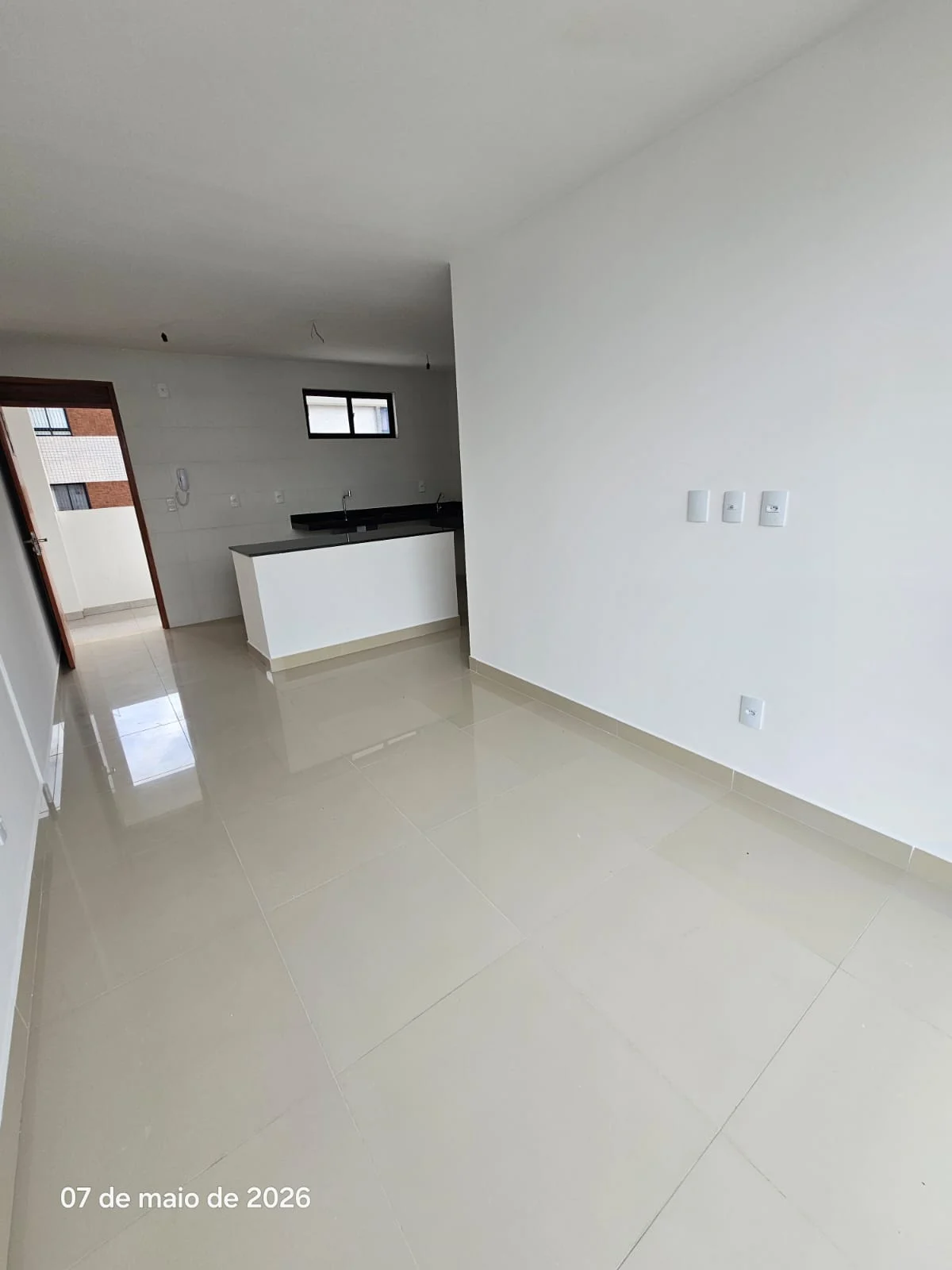 Apartamento Novo com 2 Quartos sendo 1 Suíte nos Bancários, Elevador e Piscina