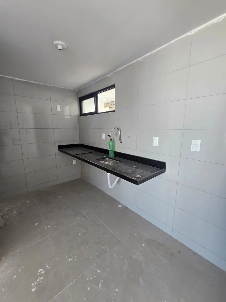 Apartamento no Bairro dos Estados/Pedro Gondim 2 Quartos sendo 1 Suíte, Próximo a Vila Olímpica