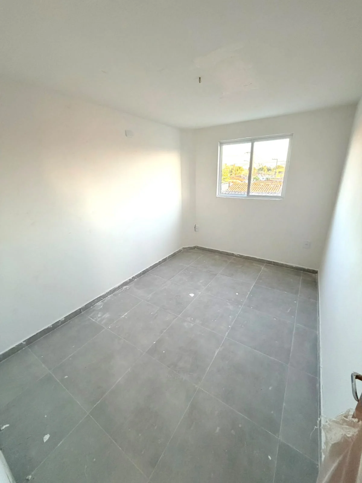 Apartamento em Mangabeira com 2 Quartos sendo 1 Suíte