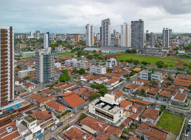 Apartamento no Bairro dos Estados/Pedro Gondim 2 Quartos sendo 1 Suíte, Próximo a Vila Olímpica