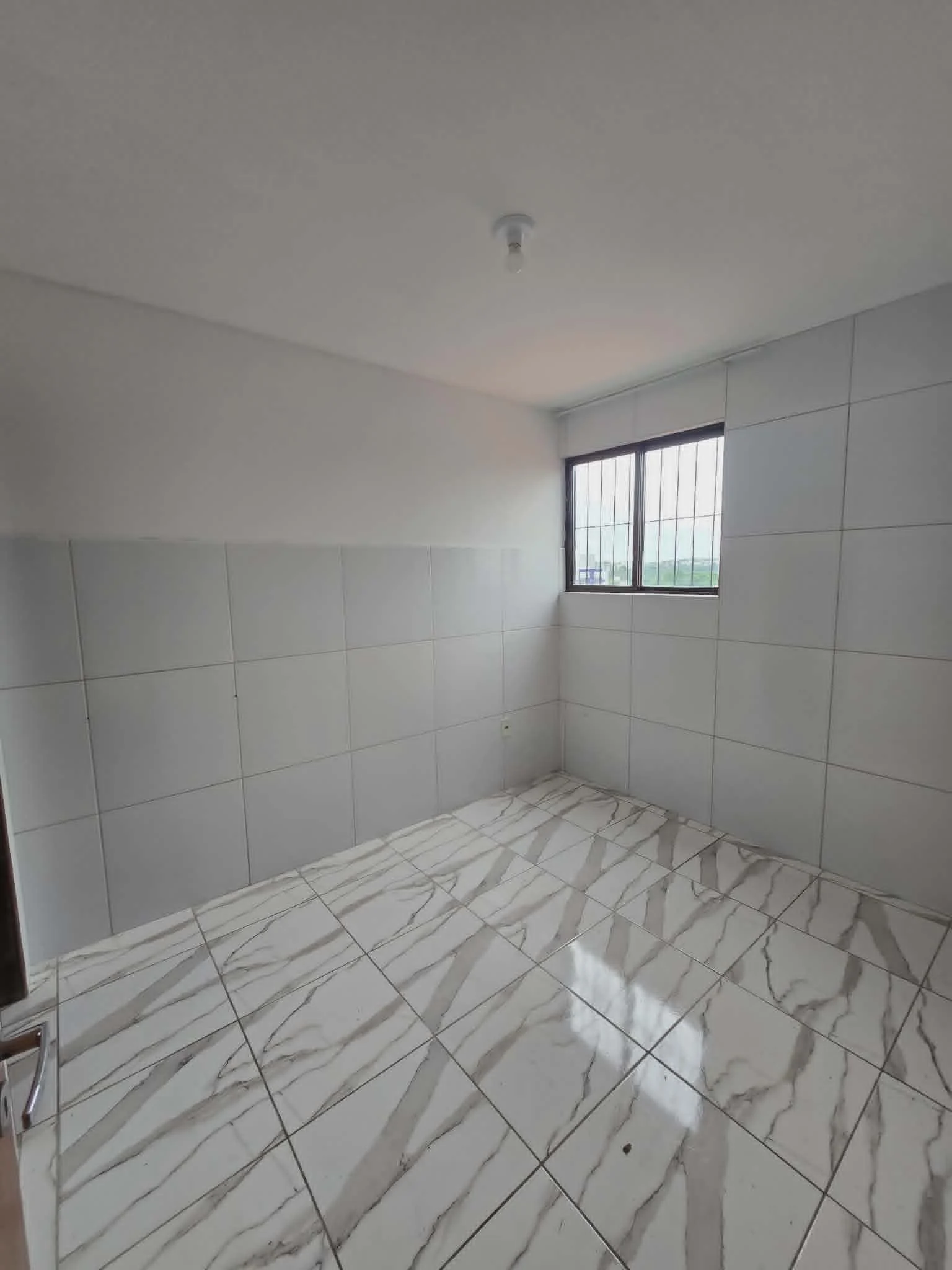 Apartamento em Mangabeira com 2 Quartos sendo 1 Suíte