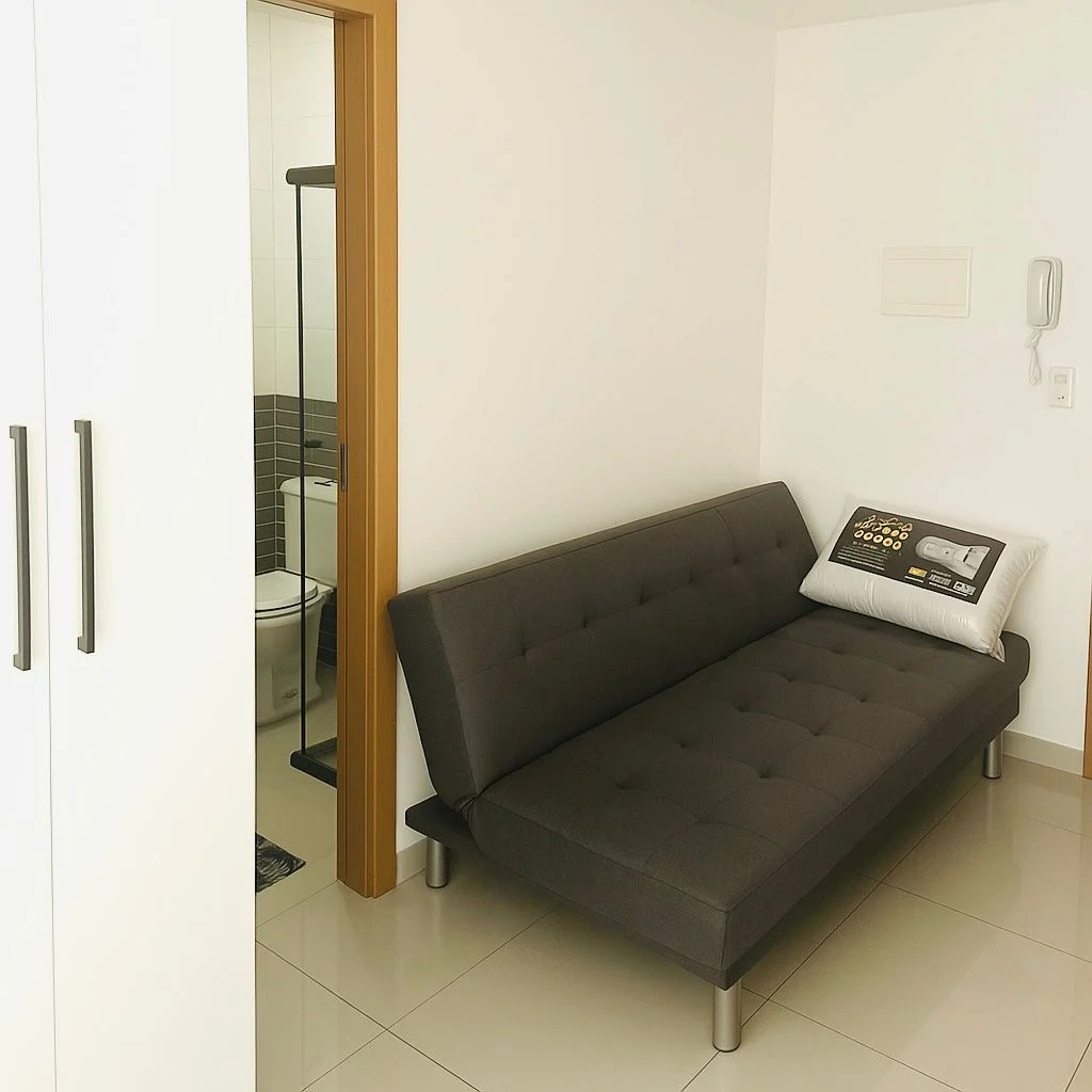 ALUGO Flat Mobiliado em Intermares com Elevador e Piscina R$ 2.780,00*