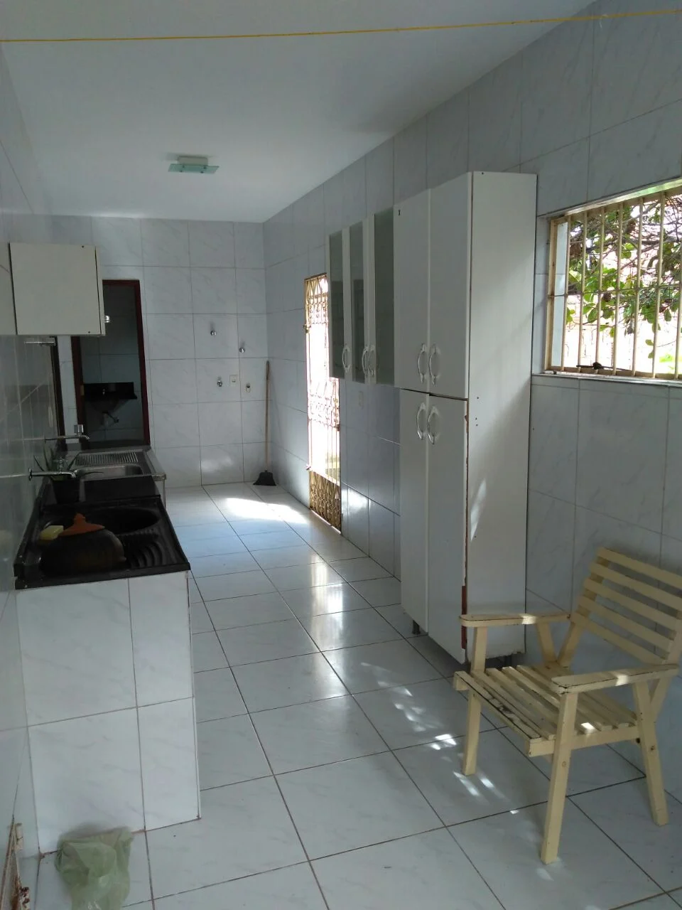 ALUGO ou VENDO Casa nos Bancários com 3 Quartos sendo 1 Suíte