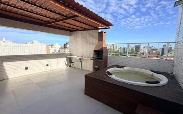 Cobertura Duplex em Intermares com 2 Quartos sendo 1 Suíte, Elevador e Lazer