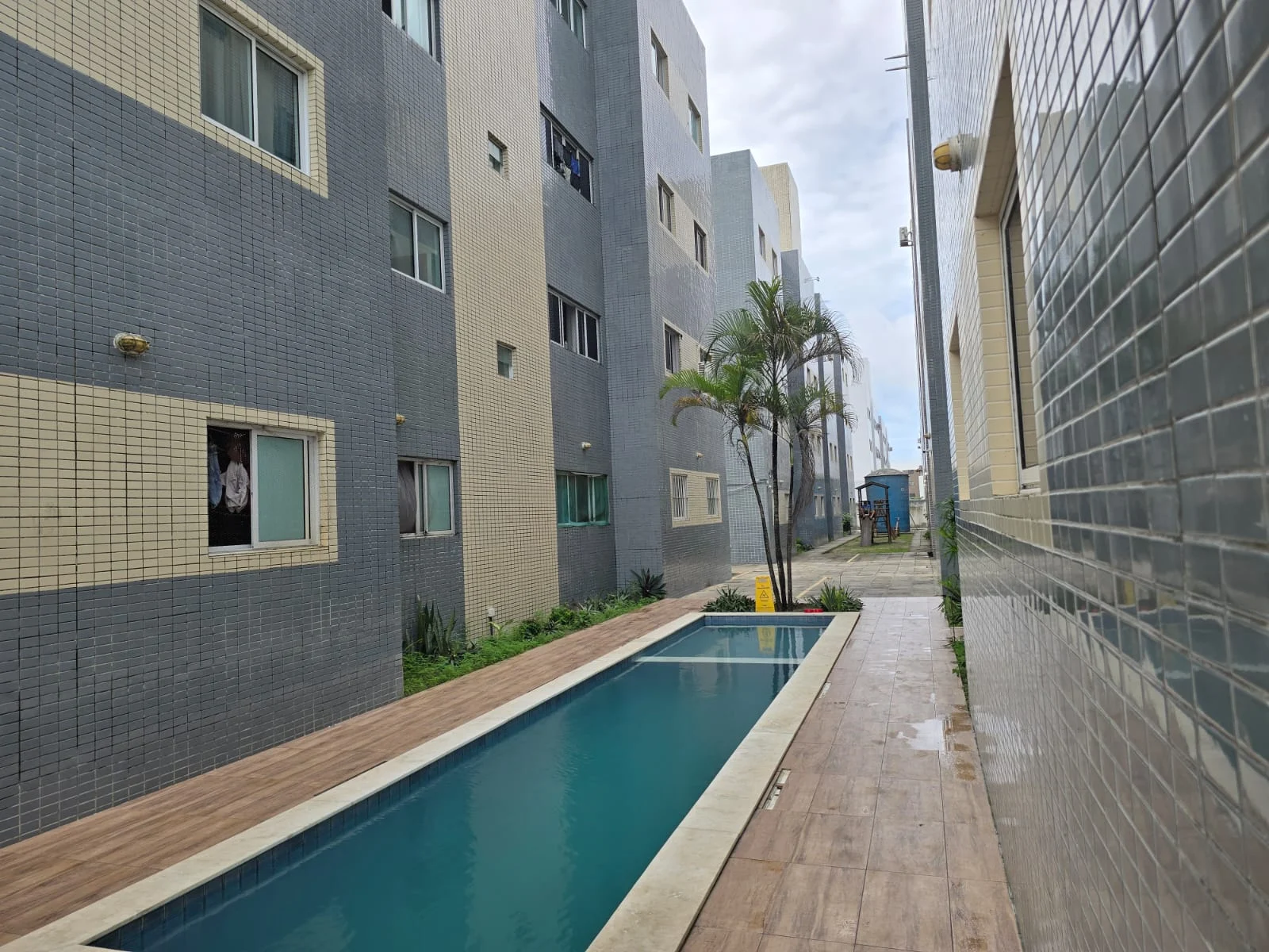 Apartamento no Colinas do Sul 2 Quartos com Piscina