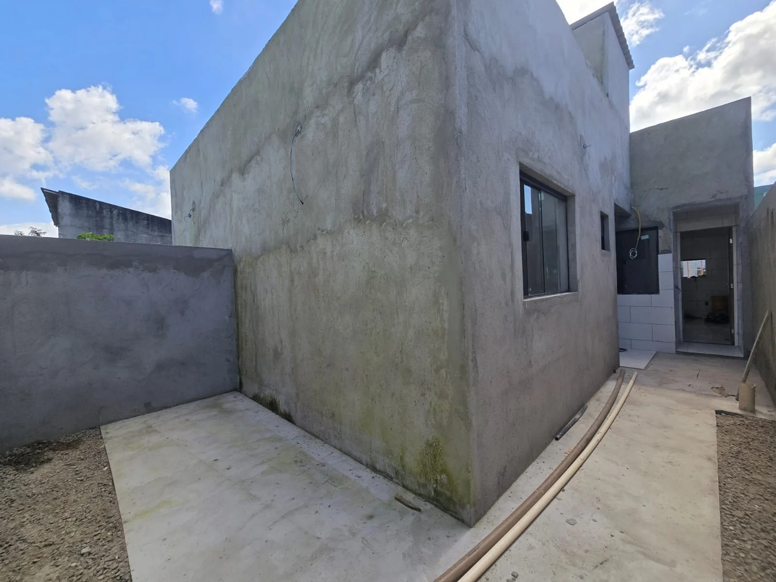 Casa no Bairro das Industrias com 2 Quartos sendo 1 Suíte