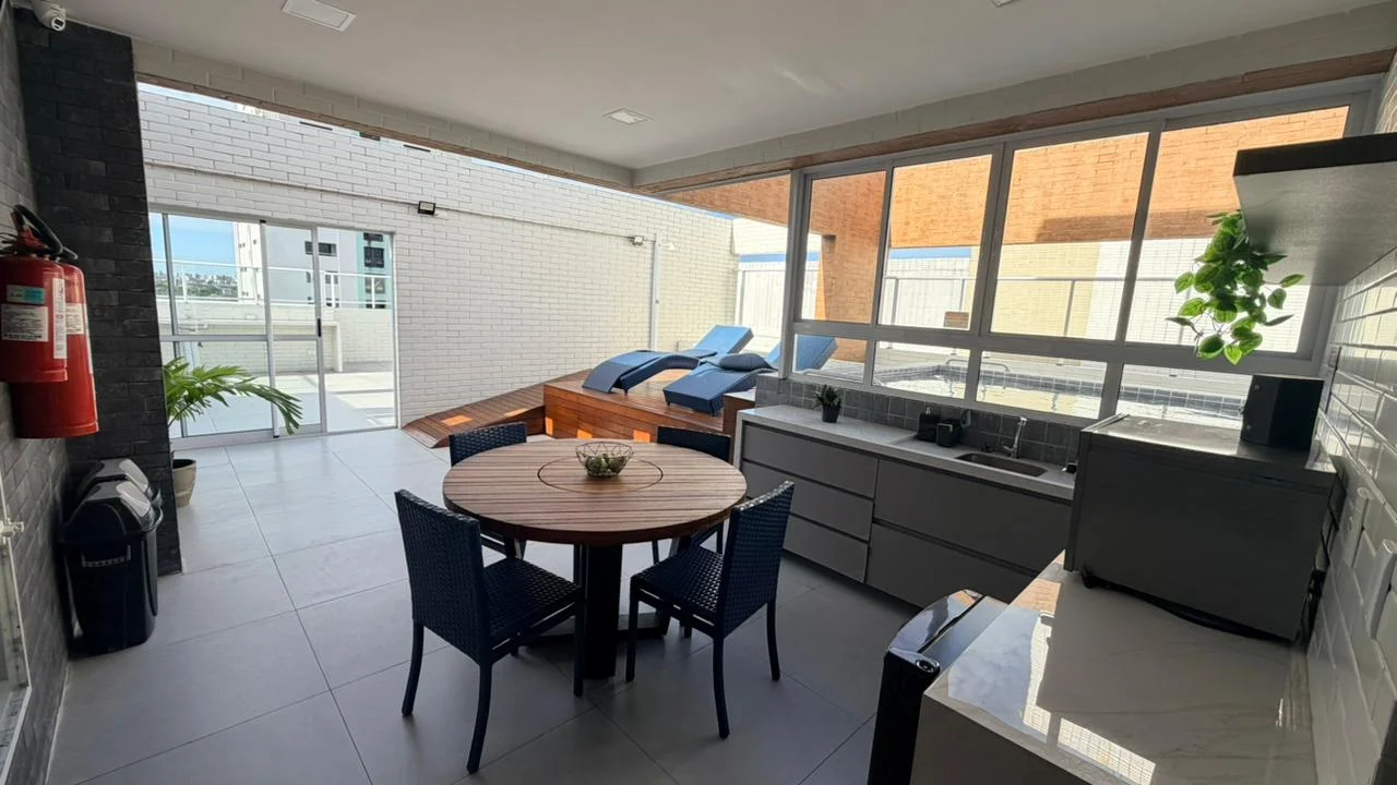 Cobertura Duplex em Intermares com 2 Quartos sendo 1 Suíte, Elevador e Lazer