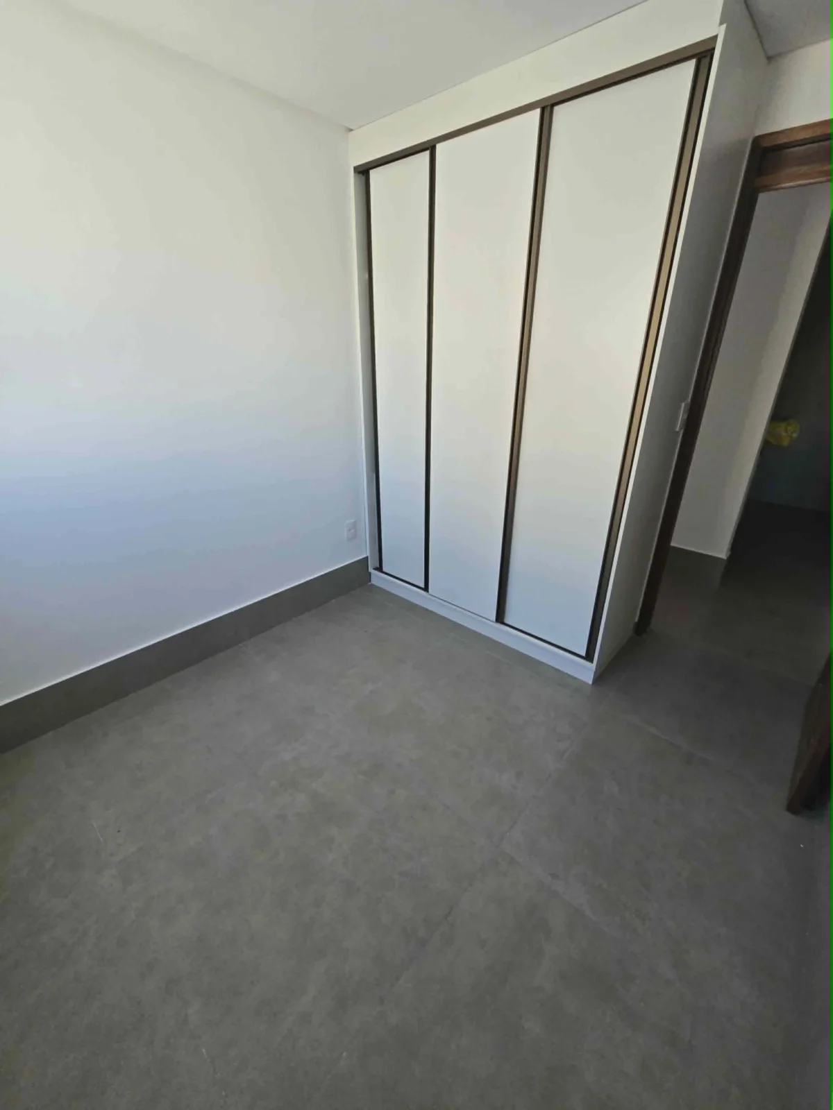 ALUGO Apartamento no Bessa com 3 Quartos sendo 1 Suíte, Elevador e Lazer, Próximo do Mar R$ XX00,00*