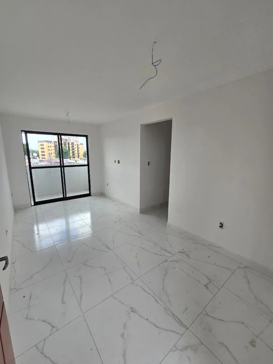 Apartamento na Torre com 2 Quartos sendo 1 Suíte