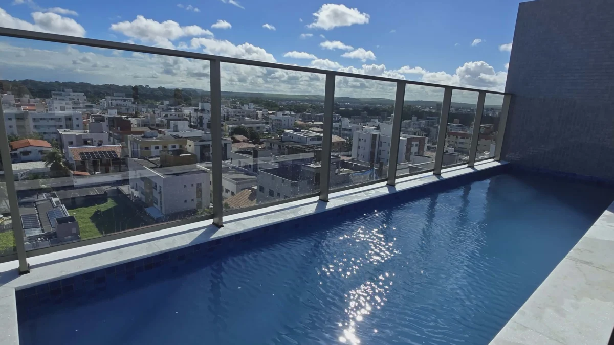 ALUGO Apartamento no Bessa com 3 Quartos sendo 1 Suíte, Elevador e Lazer, Próximo do Mar R$ XX00,00*