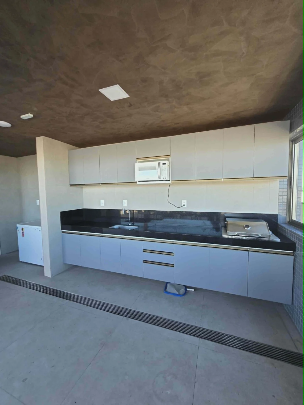 ALUGO Apartamento no Bessa com 2 Quartos sendo 1 Suíte, Elevador e Lazer, Próximo do Mar A Partir de R$ 3.000,00*