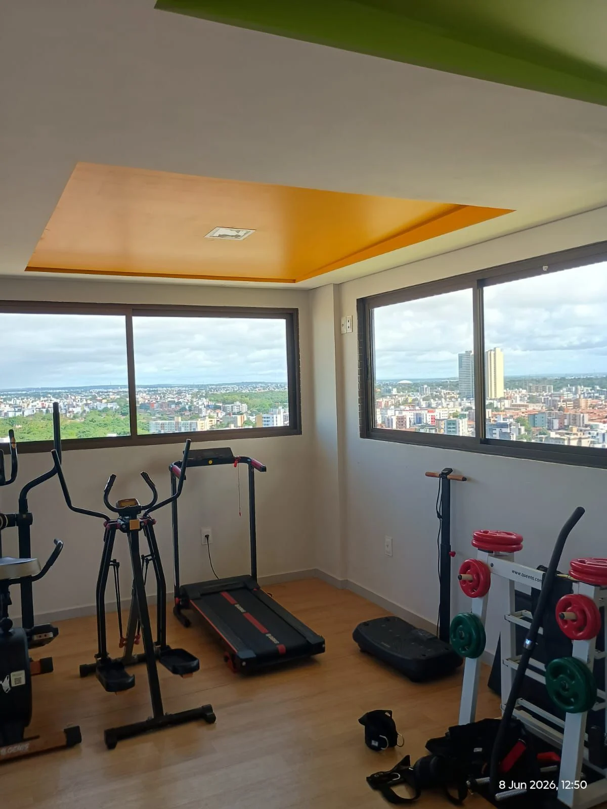 Apartamento nos Bancários com 2 Quartos sendo 1 Suíte, Elevador e Lazer