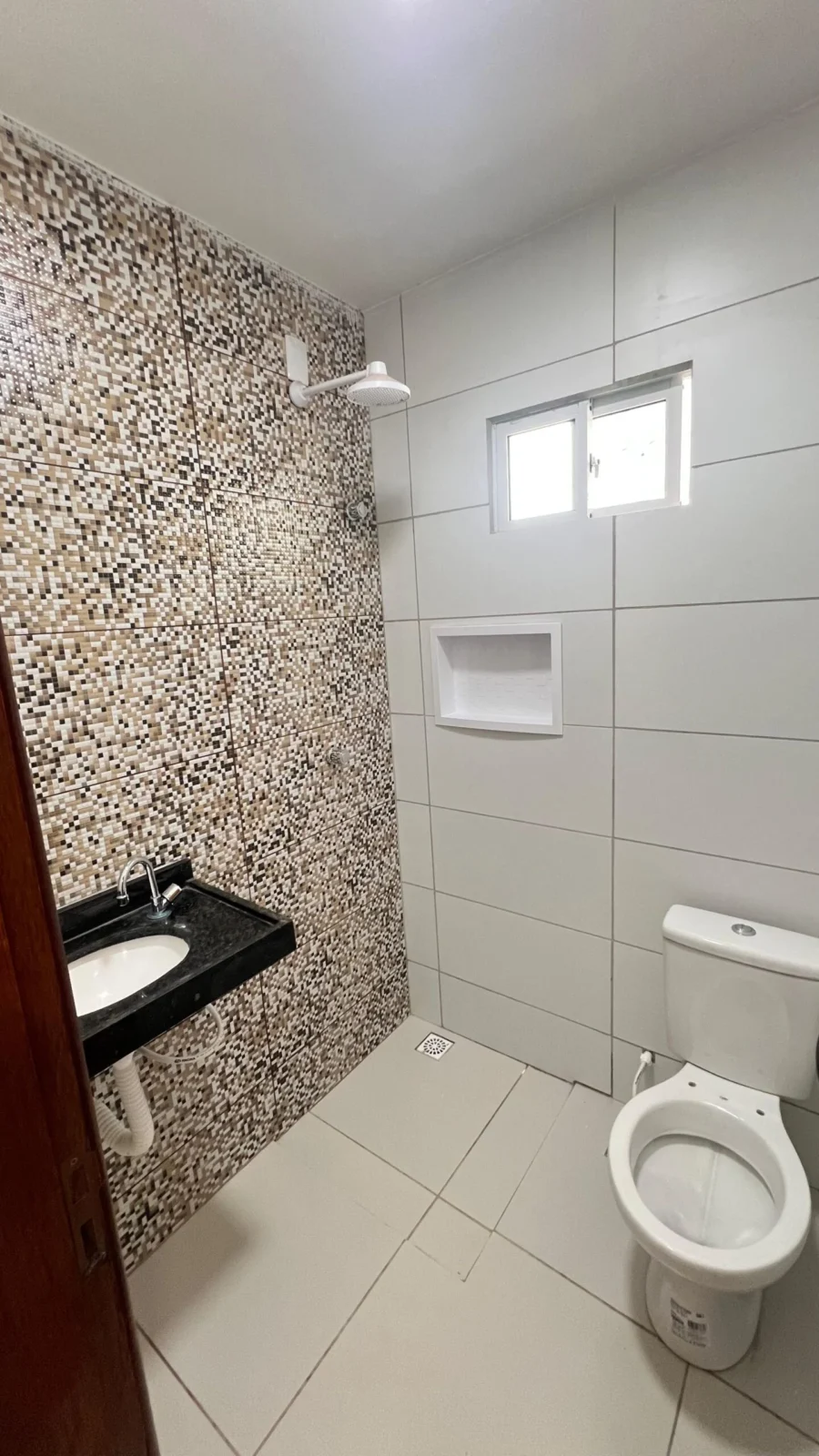 Casa no Bairro das Industrias com 2 Quartos sendo 1 Suíte