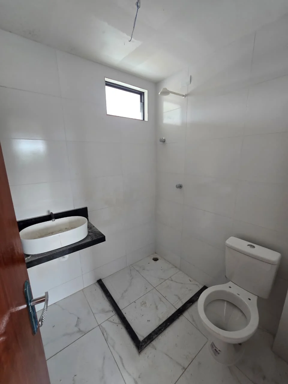 Apartamento na Torre com 2 Quartos sendo 1 Suíte