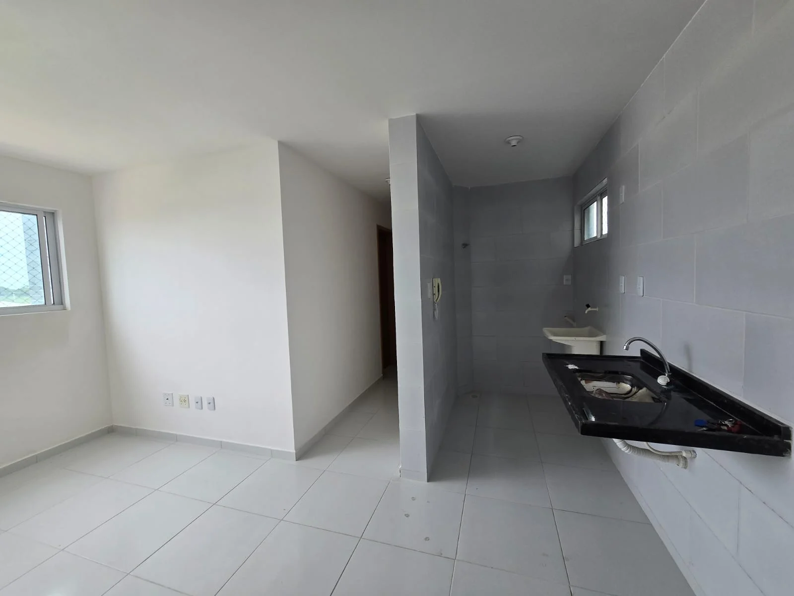 Apartamento no Colinas do Sul 2 Quartos com Piscina