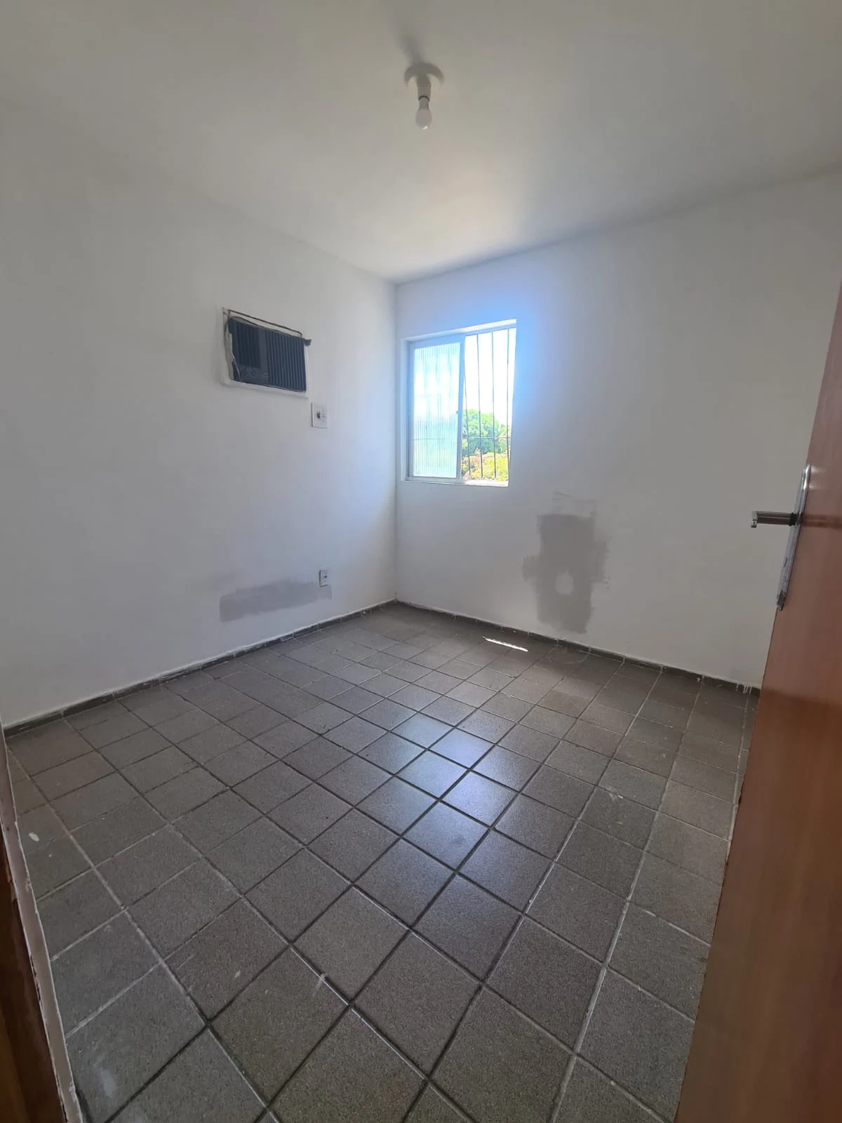 Apartamento nos Jardim São Paulo/Bancários com 2 Quartos, Portaria