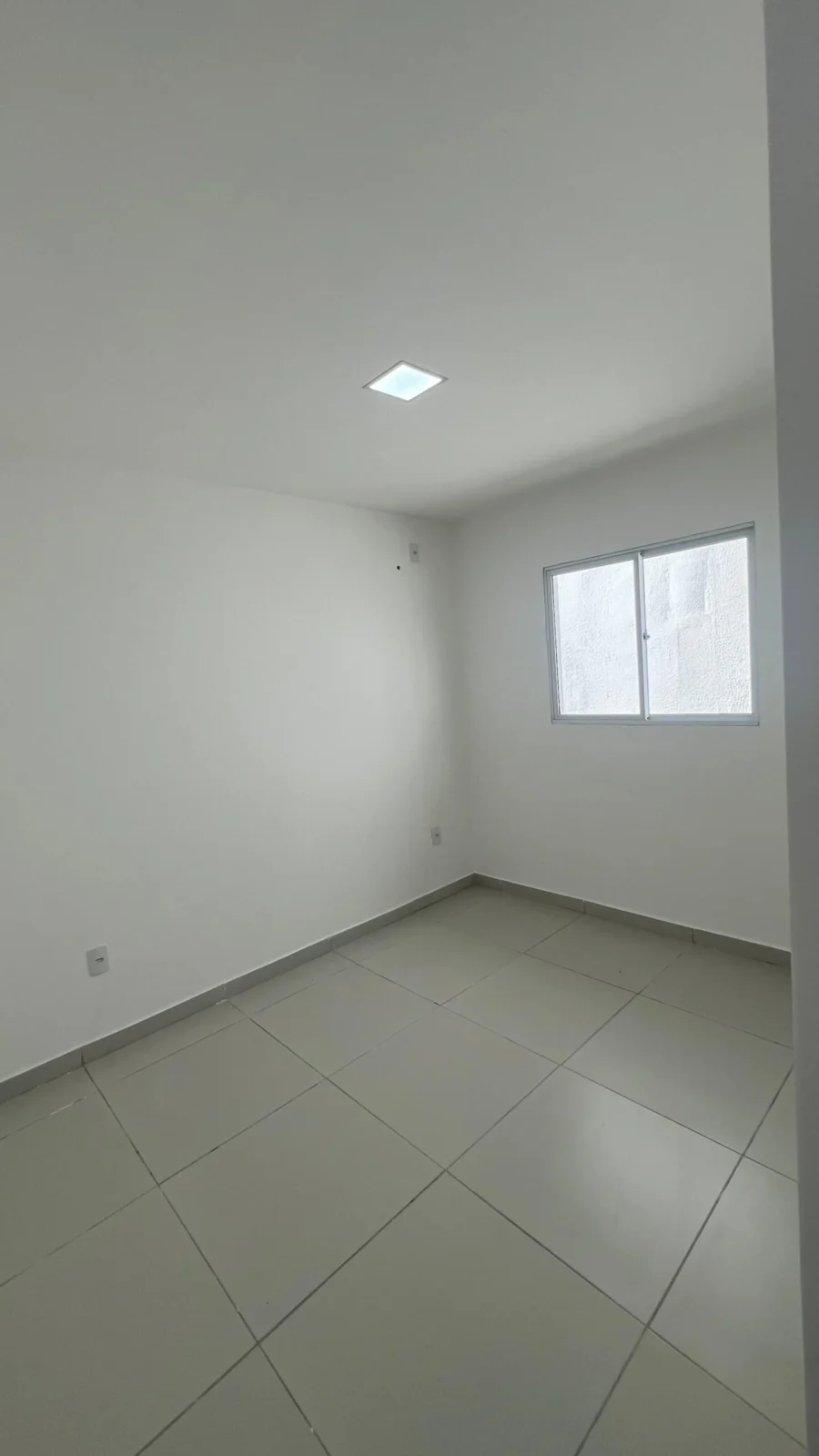 Casa no Bairro das Industrias com 2 Quartos sendo 1 Suíte